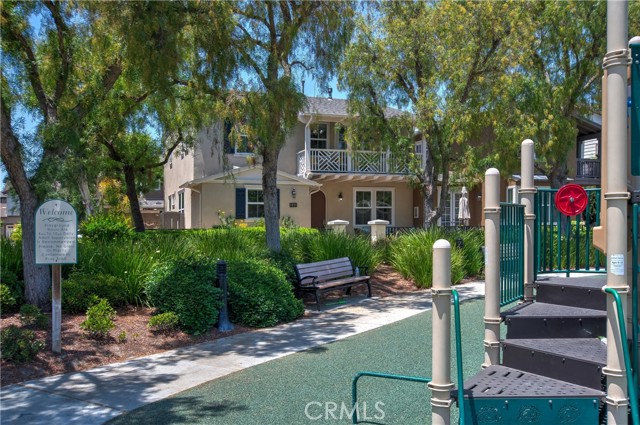 Detail Gallery Image 27 of 37 For 204 Windy, Tustin,  CA 92782 - 3 Beds | 2/1 Baths