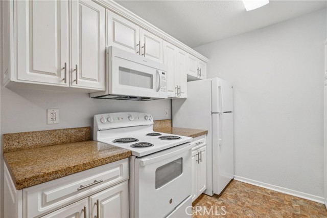 Detail Gallery Image 20 of 48 For 1265 Kendall #221,  San Bernardino,  CA 92407 - 2 Beds | 1 Baths