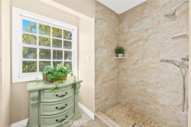 Detail Gallery Image 24 of 45 For 1005 W Milton Dr, Glendora,  CA 91741 - 4 Beds | 4/1 Baths