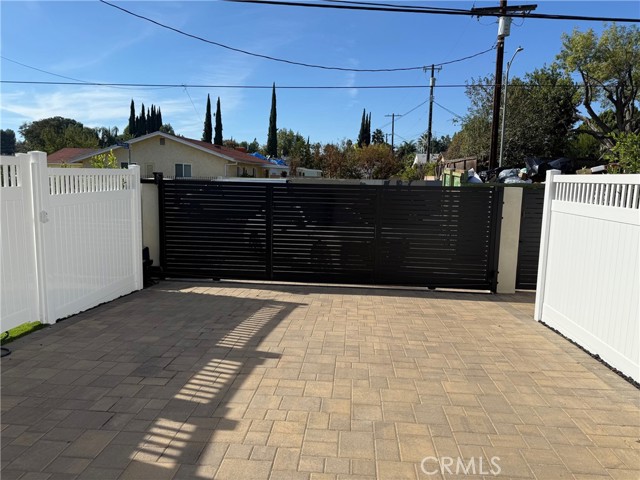 Detail Gallery Image 27 of 28 For 8546 Vanalden, Northridge,  CA 91324 - 2 Beds | 1 Baths