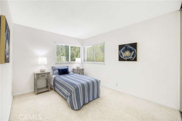 Detail Gallery Image 14 of 25 For 22542 via Santiago, Mission Viejo,  CA 92691 - 4 Beds | 2/1 Baths