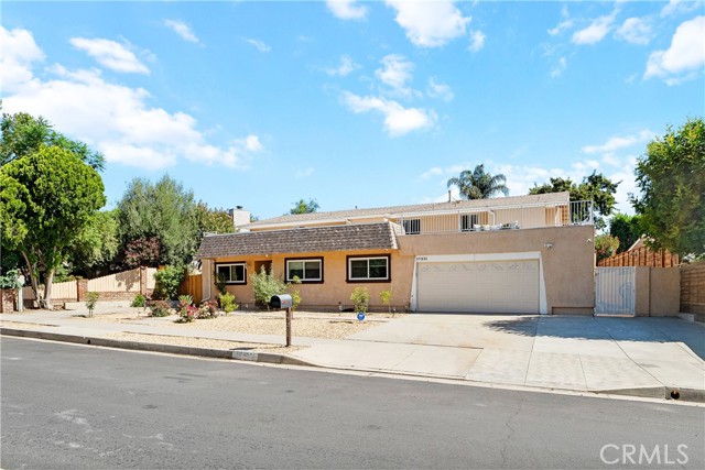 Detail Gallery Image 2 of 70 For 17211 Orozco St, Granada Hills,  CA 91344 - 5 Beds | 5/1 Baths