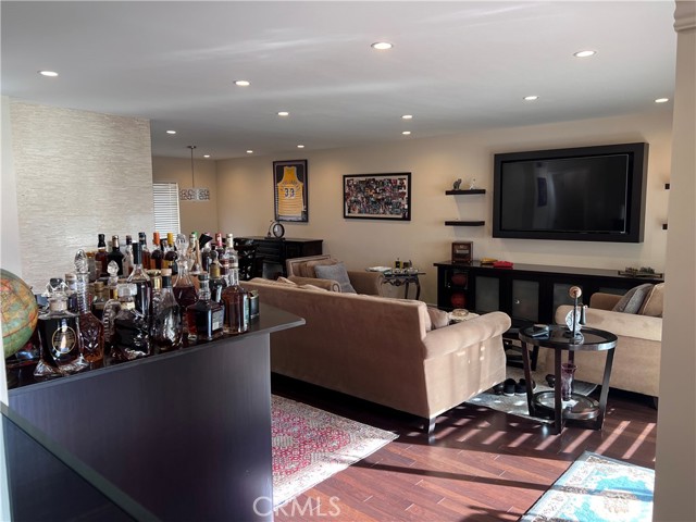 Detail Gallery Image 4 of 38 For 7767 via Rosa Maria, Burbank,  CA 91504 - 3 Beds | 2/1 Baths