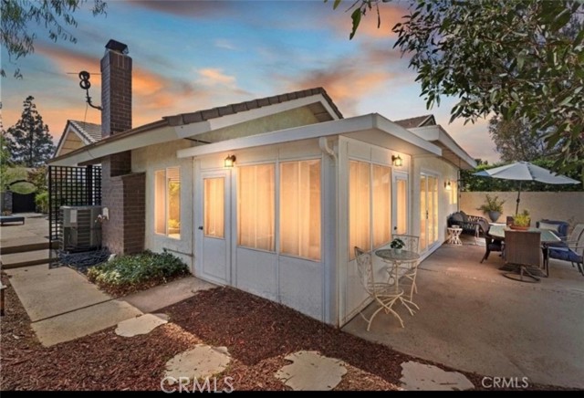 653 N Buttonbush Trail, Orange CA: https://media.crmls.org/medias/19e94835-0271-49b0-8576-0cea10482d2f.jpg