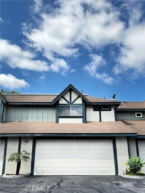 13321 Meyer Road, Whittier CA: https://media.crmls.org/medias/19e96b55-07c4-4838-9d3d-971fc94256bd.jpg