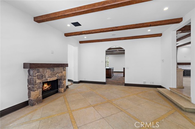 Detail Gallery Image 18 of 74 For 1316 Beverly Grove Pl, Beverly Hills,  CA 90210 - 5 Beds | 7/2 Baths