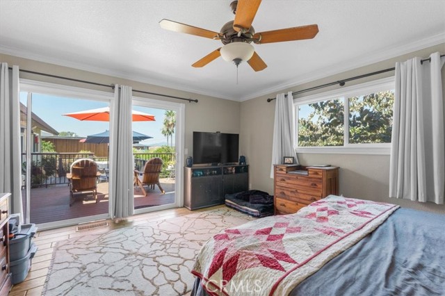 Detail Gallery Image 24 of 53 For 3410 Scenic Dr, Redding,  CA 96001 - 3 Beds | 3 Baths