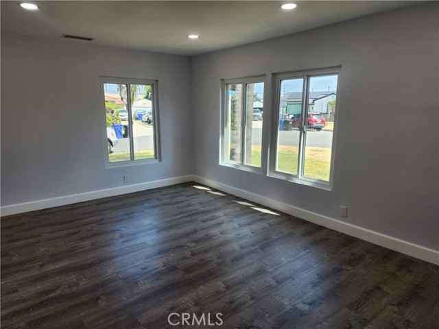Image 3 of 13 For 7508 Pivot Street