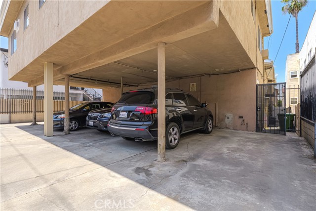 Detail Gallery Image 20 of 21 For 118 S Manhattan Pl #6,  Los Angeles,  CA 90004 - 1 Beds | 1 Baths