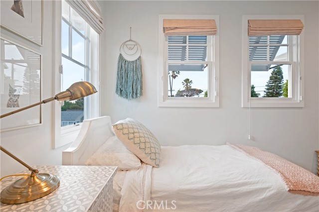 868 27th Street, Manhattan Beach, California 90266, 5 Bedrooms Bedrooms, ,6 BathroomsBathrooms,Residential,Sold,27th,SB21254472