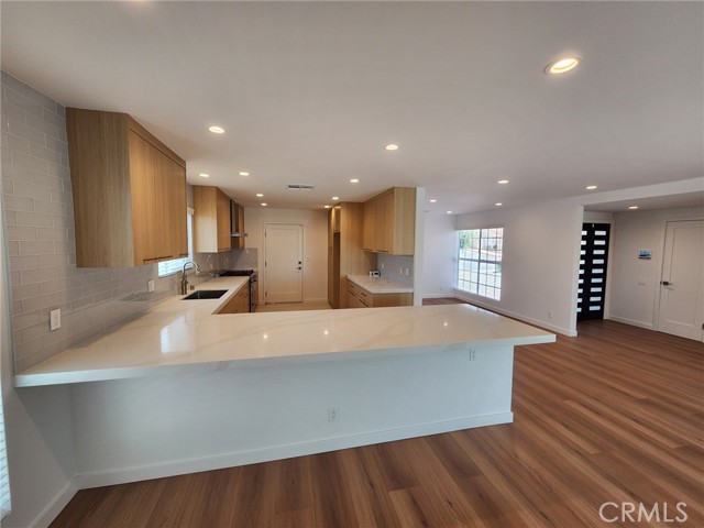 Detail Gallery Image 10 of 75 For 17176 Gunther St, Granada Hills,  CA 91344 - 4 Beds | 2/1 Baths