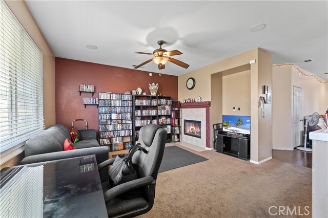 Detail Gallery Image 9 of 29 For 13636 Kitty Hawk St, Victorville,  CA 92392 - 4 Beds | 2 Baths