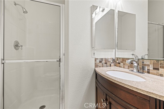 Detail Gallery Image 15 of 30 For 26440 Brooks Cir, Stevenson Ranch,  CA 91381 - 5 Beds | 3 Baths