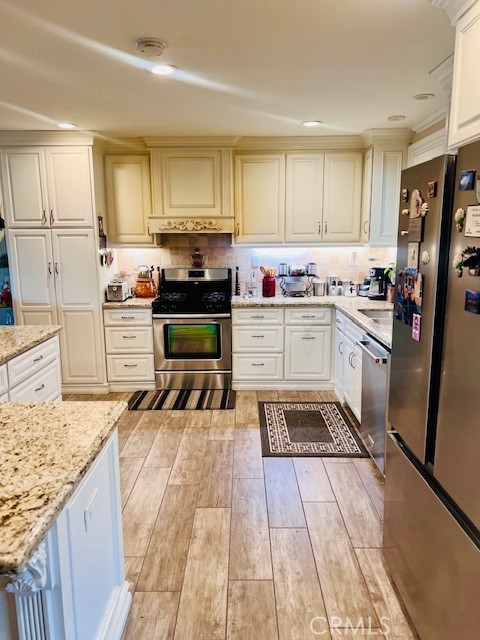 1880 Plaza Serena, Ontario CA: https://media.crmls.org/medias/19eb977e-acd7-454c-b372-ecc6b41fa8bc.jpg