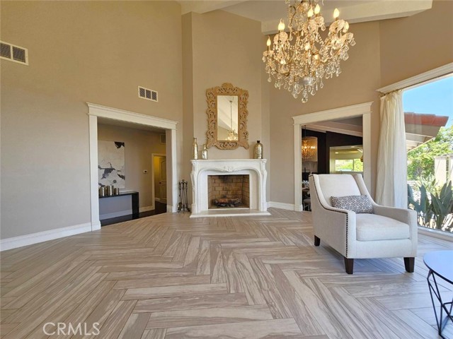 940 N Silent Ranch Drive, Glendora CA: https://media.crmls.org/medias/19ec4fe9-21c0-4d6c-9b00-0c216df3d58d.jpg