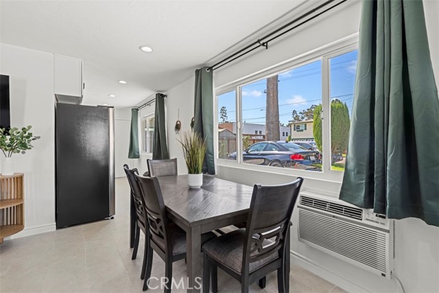 Detail Gallery Image 6 of 30 For 1101 Bonita St, Tustin,  CA 92780 - 3 Beds | 4 Baths