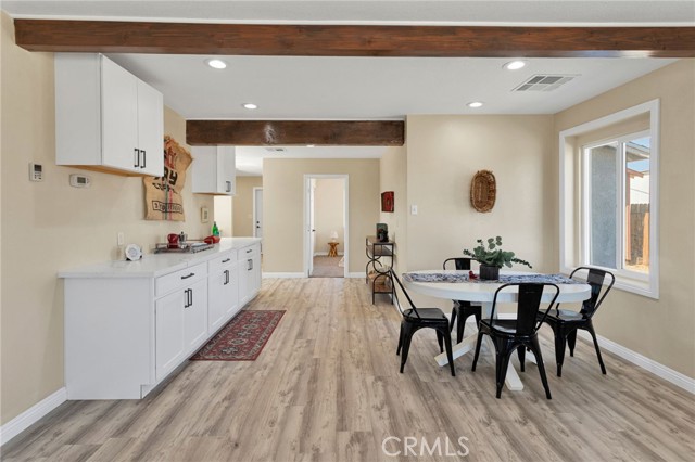 29246 Radio Rd, Barstow CA: https://media.crmls.org/medias/19ed12b3-ce83-4ccd-83f4-20f070dc4319.jpg