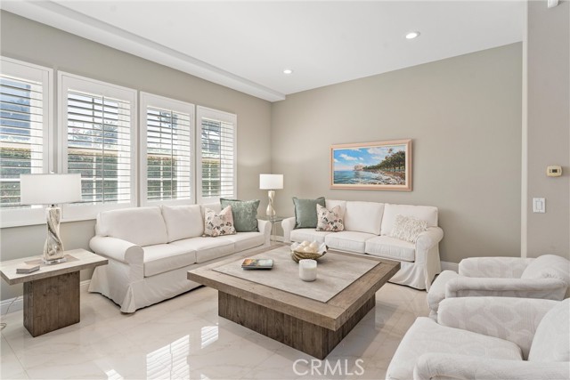 Detail Gallery Image 14 of 60 For 912 Harbor Crossing Ln, Marina Del Rey,  CA 90292 - 4 Beds | 2/1 Baths