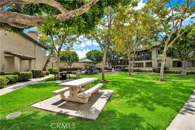 Detail Gallery Image 7 of 15 For 38 via Solaz, Rancho Santa Margarita,  CA 92688 - 2 Beds | 2 Baths