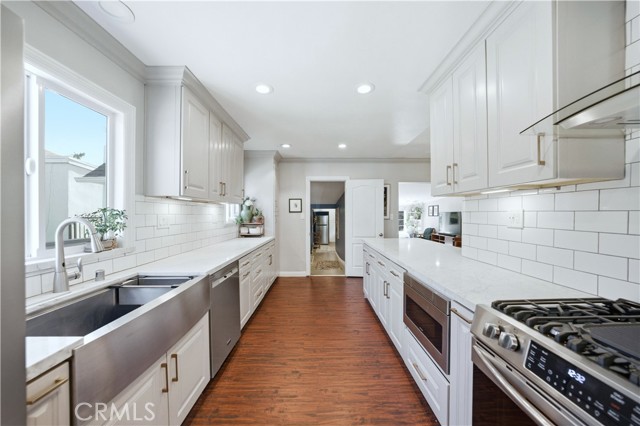 Detail Gallery Image 14 of 51 For 420 Montana St, Monrovia,  CA 91016 - 4 Beds | 2 Baths
