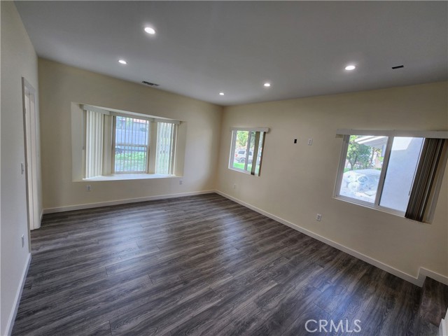 Detail Gallery Image 15 of 43 For 9462 Givens, Northridge,  CA 91325 - 4 Beds | 5 Baths