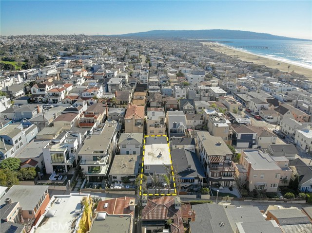 230 30th Street, Hermosa Beach, California 90254, 5 Bedrooms Bedrooms, ,3 BathroomsBathrooms,Residential,Sold,30th,SB22001152