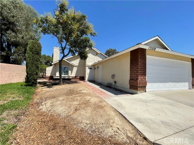 Detail Gallery Image 3 of 35 For 13508 Bearberry Dr, Moreno Valley,  CA 92553 - 3 Beds | 2 Baths