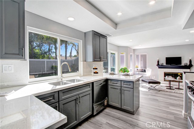 Detail Gallery Image 11 of 25 For 26730 Black Horse, Corona,  CA 92883 - 4 Beds | 2/1 Baths