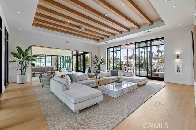 281 Burwood, Lake Forest CA: https://media.crmls.org/medias/19ef88b6-8ab1-41b4-90f8-7a8e181ad987.jpg