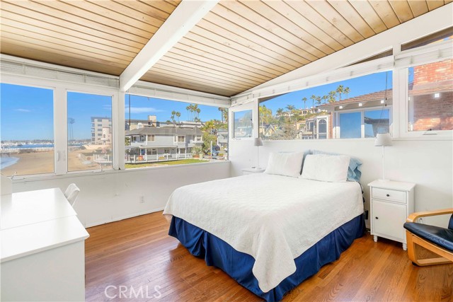 Detail Gallery Image 13 of 33 For 2708 Shell St, Corona Del Mar,  CA 92625 - 3 Beds | 3 Baths