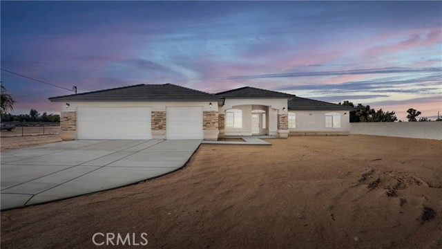 Detail Gallery Image 1 of 51 For 9028 8th Ave, Hesperia,  CA 92345 - 4 Beds | 2/1 Baths