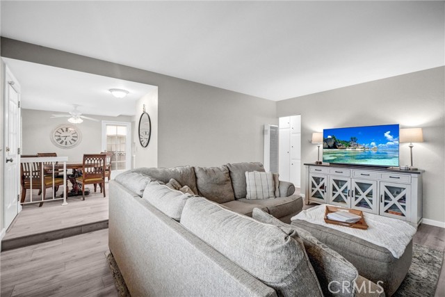 18531 E Pearl Avenue, Orange CA: https://media.crmls.org/medias/19f08f3f-3d97-44a0-b04e-027a754c39b4.jpg