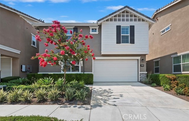 13893 La Pradera Way, Eastvale CA: https://media.crmls.org/medias/19f0f2c5-6dfb-46a8-ab36-bd4589bd1667.jpg