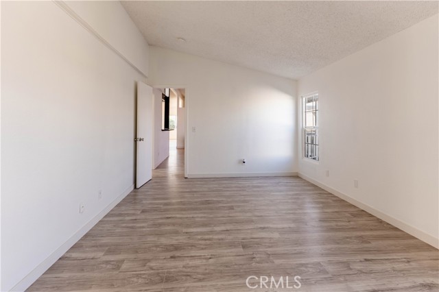 Detail Gallery Image 9 of 30 For 1241 N East #216,  Anaheim,  CA 92805 - 3 Beds | 2 Baths