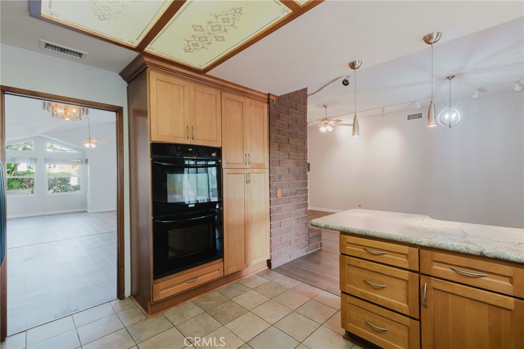 1901 Laurel - photo 19