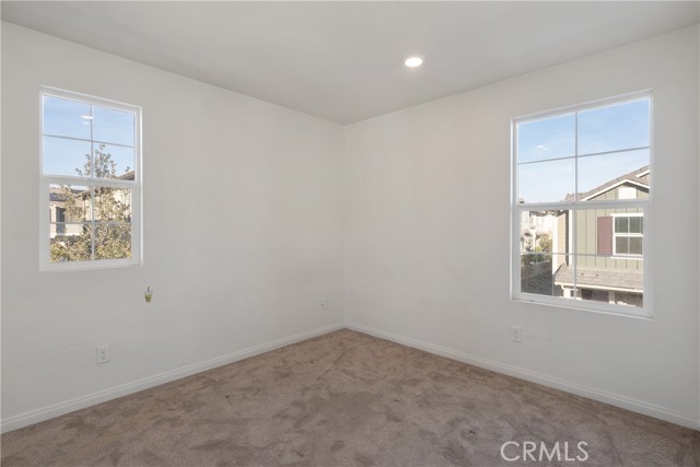 Detail Gallery Image 24 of 31 For 4229 E Carmel Privado, Ontario,  CA 91761 - 3 Beds | 2/1 Baths