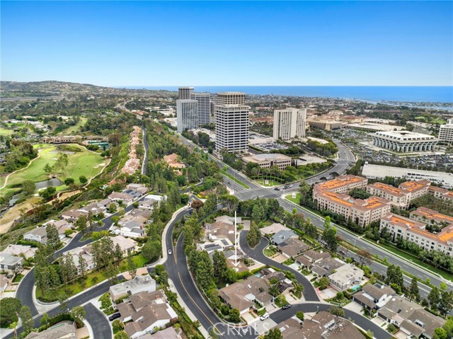 6 Rue Marseilles, Newport Beach CA: https://media.crmls.org/medias/19f39061-e05c-4aa6-b9c2-42d78f1a4bb8.jpg