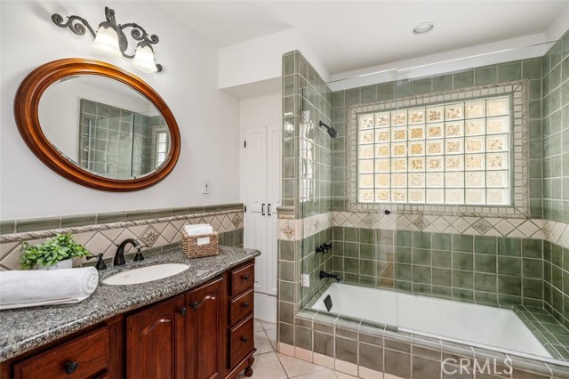 Downstairs full bath