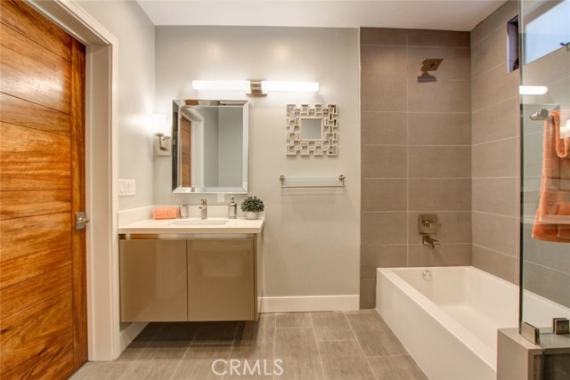 Detail Gallery Image 15 of 27 For 330 Salem #201,  Glendale,  CA 91203 - 3 Beds | 2/1 Baths