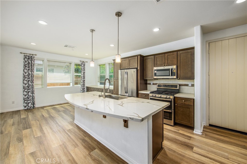 MLS #IV25181064 img 8