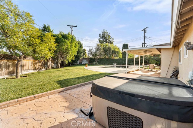 Detail Gallery Image 6 of 20 For 16708 Sunburst, Northridge,  CA 91326 - 4 Beds | 2 Baths