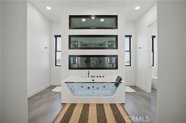 1901 E Sorrento Court, Merced CA: https://media.crmls.org/medias/19f6c9f3-4a55-4d6c-86a1-635edf16193f.jpg