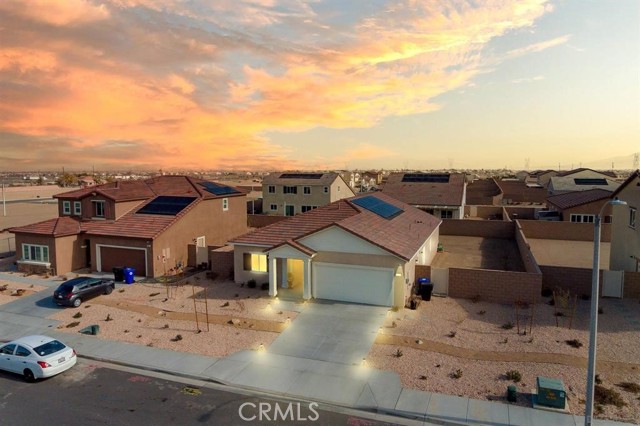 Detail Gallery Image 1 of 36 For 11359 Quail Hollow St, Victorville,  CA 92392 - 4 Beds | 3 Baths