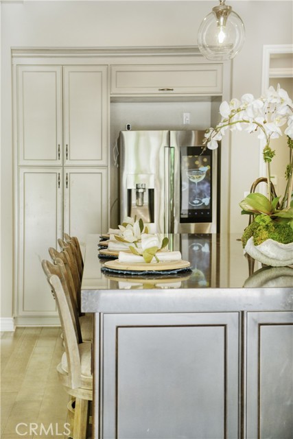 46 Shadybend, Irvine CA: https://media.crmls.org/medias/19f89c08-94e8-449a-b9d8-d252ad0d3d8d.jpg