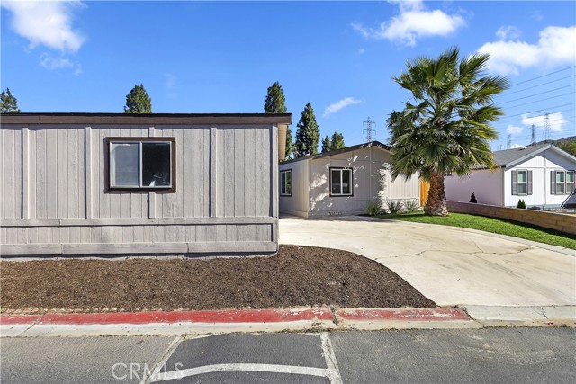 700 E Washington Street, Colton CA: https://media.crmls.org/medias/19f8acac-9c66-4789-99ee-41bef16306fe.jpg