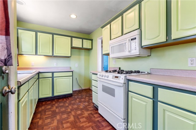 Detail Gallery Image 12 of 50 For 1654 W 216th St, Torrance,  CA 90501 - 3 Beds | 2 Baths