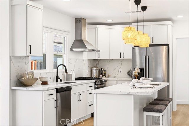 Detail Gallery Image 13 of 37 For 211 N Resh, Anaheim,  CA 92805 - 3 Beds | 3 Baths