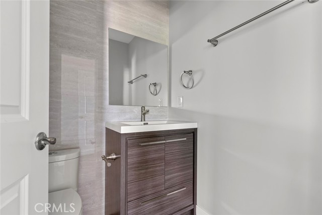 Detail Gallery Image 36 of 37 For 14438 Tiara St, Sherman Oaks,  CA 91401 - 3 Beds | 2/1 Baths