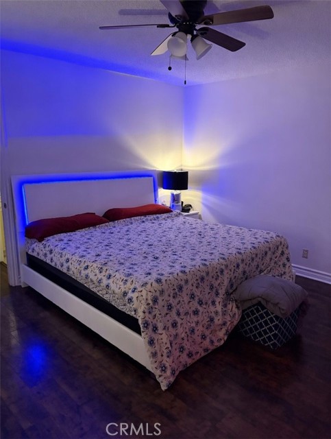 Detail Gallery Image 10 of 26 For 26172 Rainbow Glen, Newhall,  CA 91321 - 2 Beds | 2 Baths