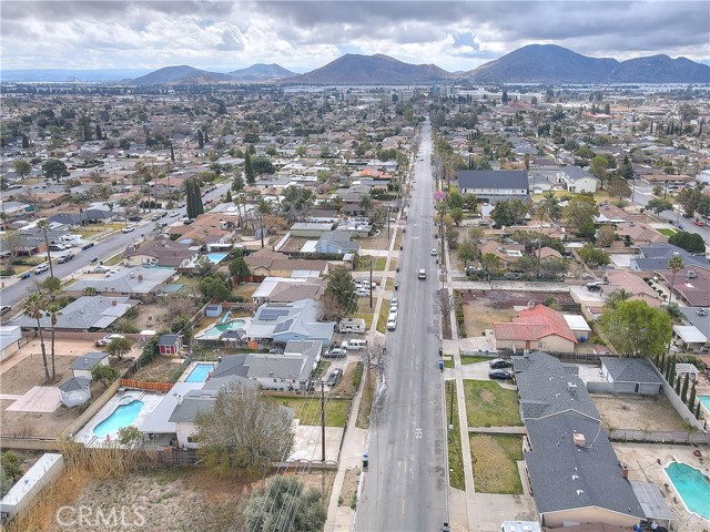 9279 Mango Avenue, Fontana, California 92335, 3 Bedrooms Bedrooms, ,1 BathroomBathrooms,Single Family Residence,For Sale,Mango,IG25032709